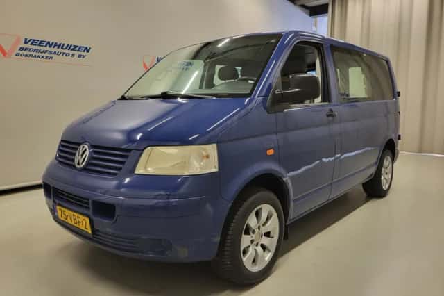 Volkswagen Transporter (2006) thumbnail 2