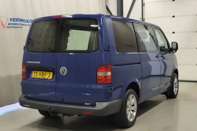 Volkswagen Transporter (2006) thumbnail 3
