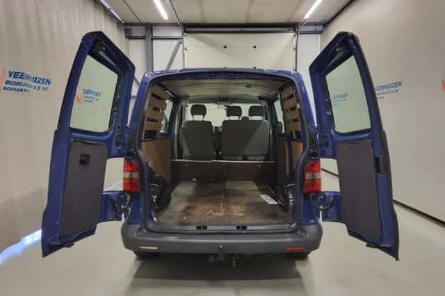 Volkswagen Transporter (2006) thumbnail 6