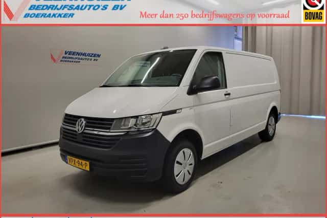 Volkswagen Transporter (2022) thumbnail 1