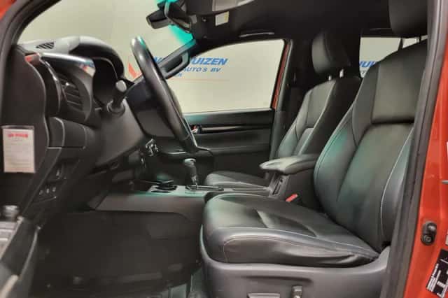 Toyota Hilux (2019) thumbnail 5