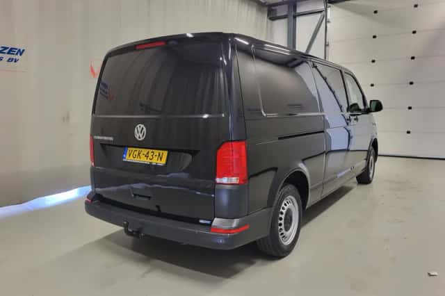 Volkswagen Transporter (2020) thumbnail 3