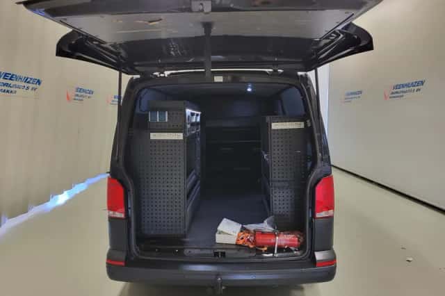 Volkswagen Transporter (2020) thumbnail 6