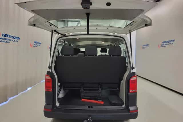 Volkswagen Transporter (2017) thumbnail 6