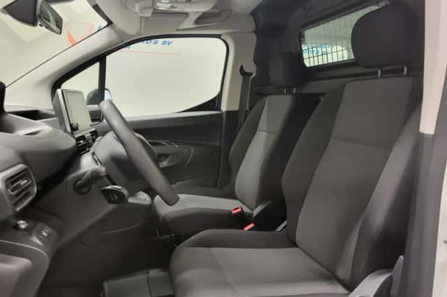 Peugeot Partner (2020) thumbnail 5