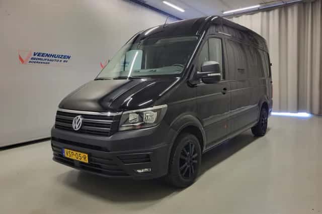 Volkswagen Crafter (2019) thumbnail 2