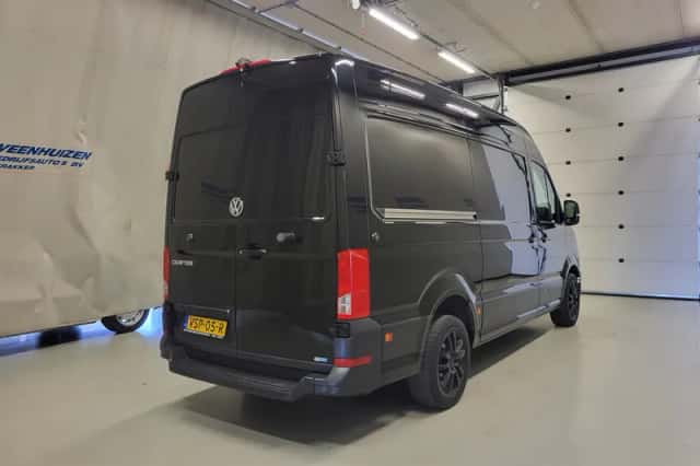 Volkswagen Crafter (2019) thumbnail 3