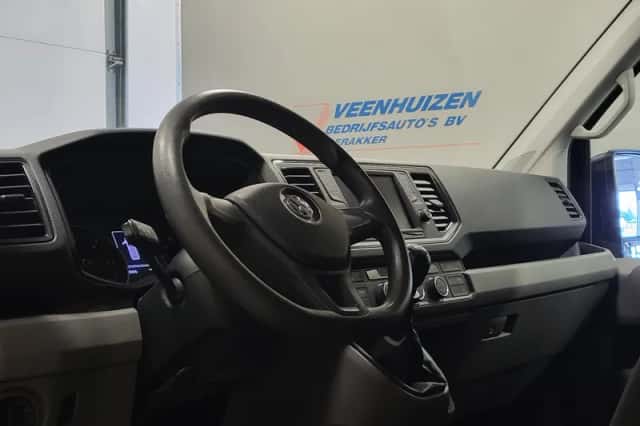 Volkswagen Crafter (2019) thumbnail 4