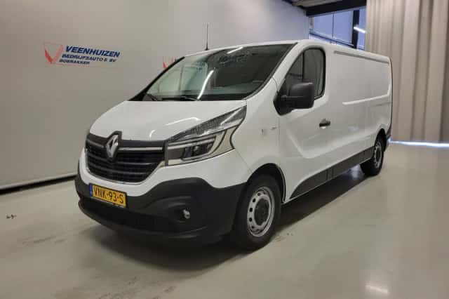Renault Trafic (2021) thumbnail 2