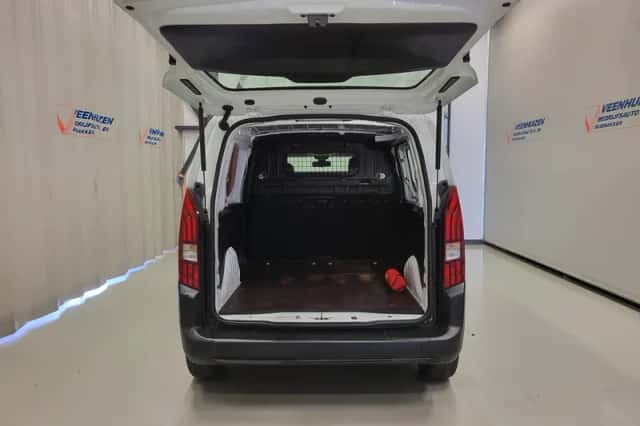 Peugeot Partner (2020) thumbnail 6
