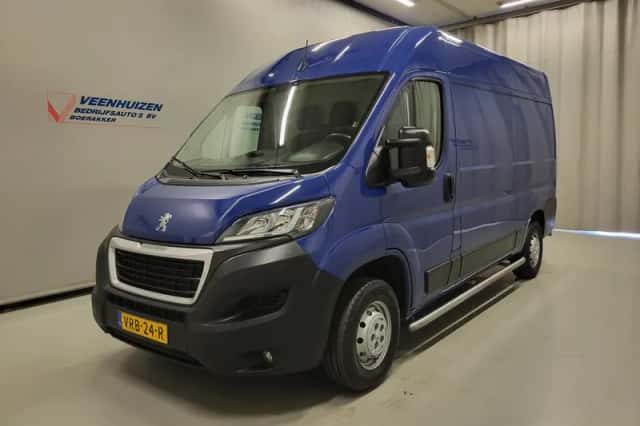 Peugeot Boxer (2022) thumbnail 2