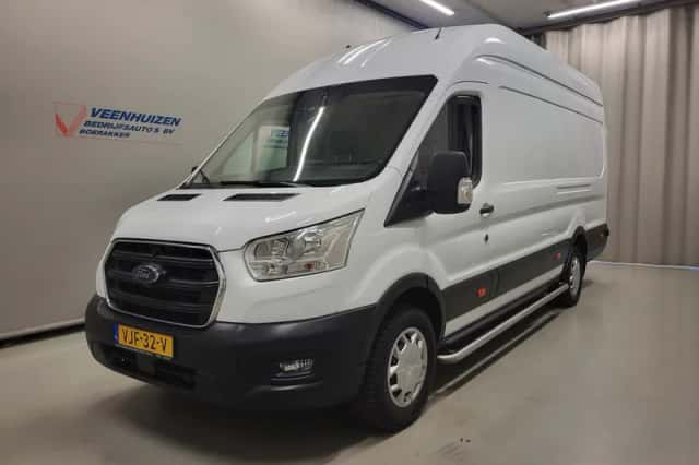 Ford Transit (2021) thumbnail 2