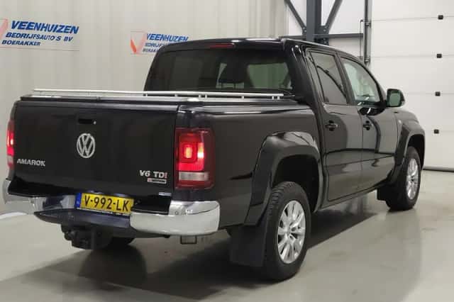 Volkswagen Amarok (2018) thumbnail 3