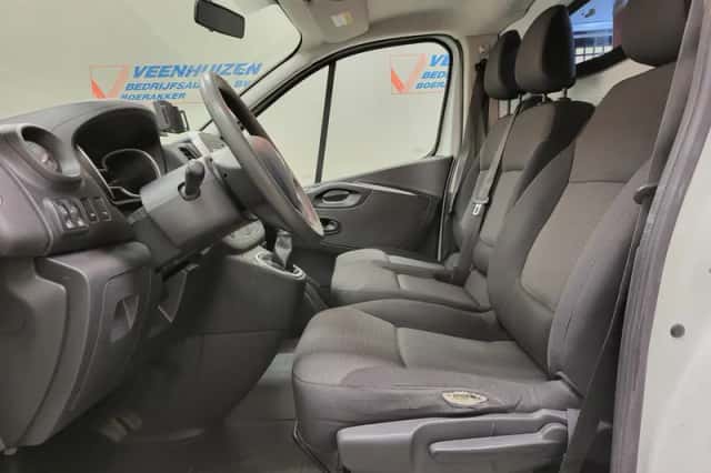 Renault Trafic (2020) thumbnail 5