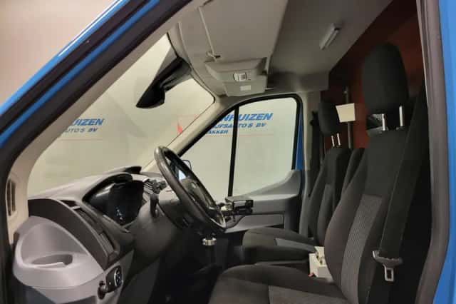 Ford Transit (2017) thumbnail 5