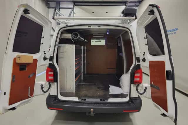 Volkswagen Transporter (2017) thumbnail 6