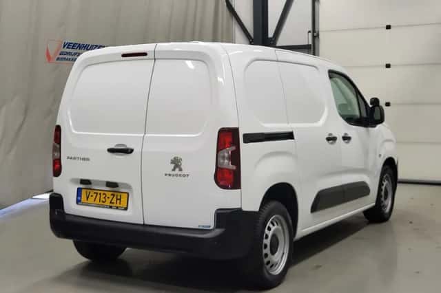 Peugeot Partner (2019) thumbnail 3