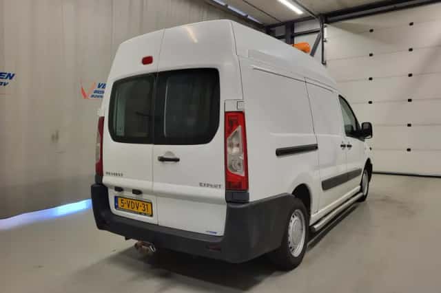 Peugeot Expert (2009) thumbnail 3