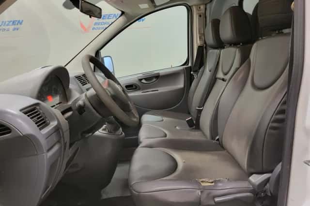 Peugeot Expert (2009) thumbnail 5