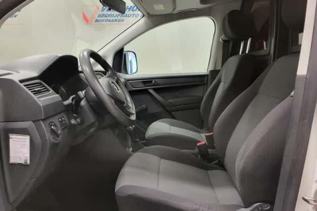 Volkswagen Caddy (2018) thumbnail 5