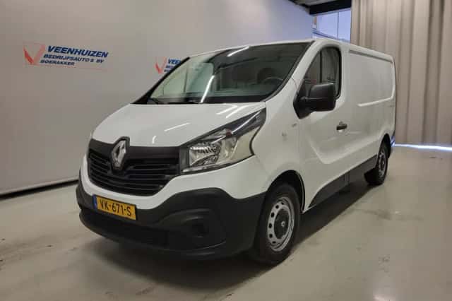 Renault Trafic (2014) thumbnail 2