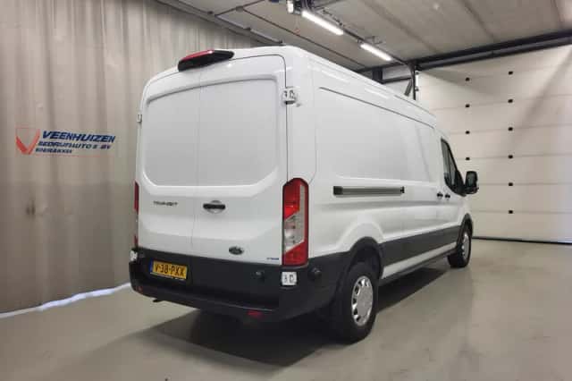 Ford Transit (2023) thumbnail 3