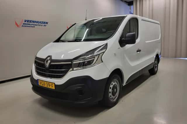 Renault Trafic (2020) thumbnail 2