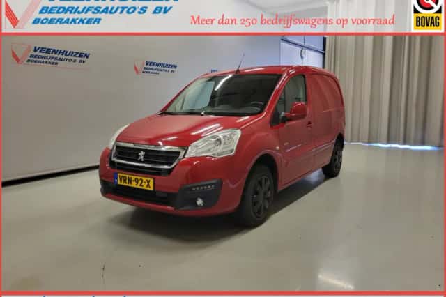 Peugeot Partner (2016) thumbnail 1