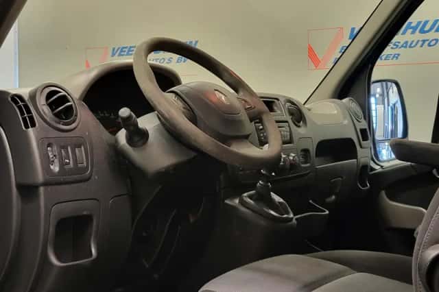 Renault Master (2012) thumbnail 4