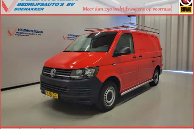 Volkswagen Transporter (2019) thumbnail 1