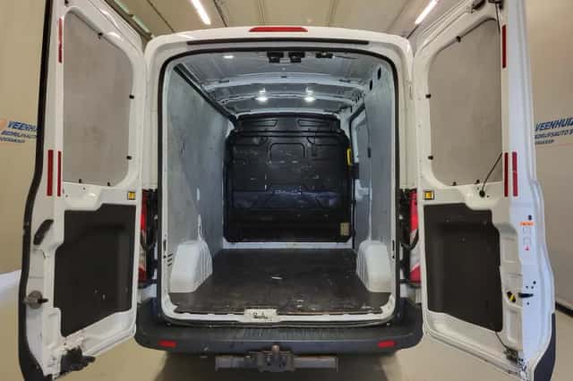 Ford Transit (2015) thumbnail 6