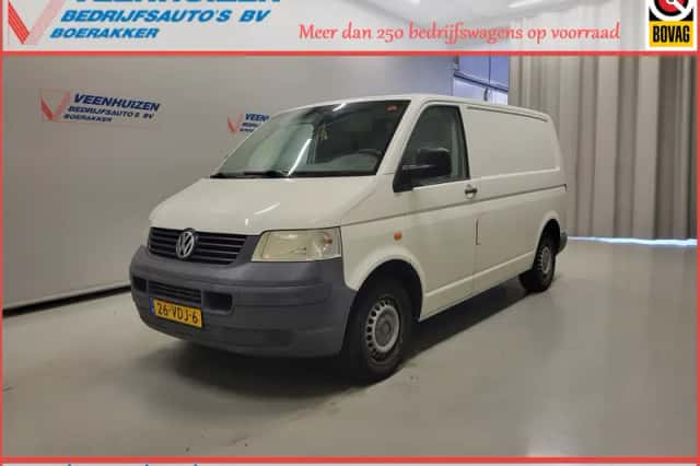 Volkswagen Transporter (2007) thumbnail 1