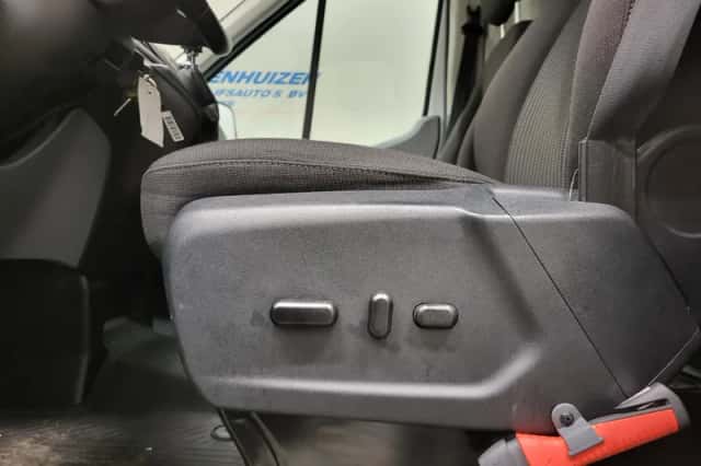 Ford Transit (2019) thumbnail 6
