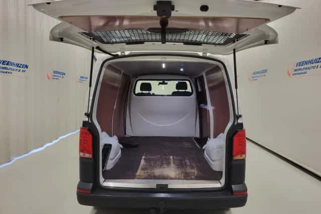 Volkswagen Transporter (2020) thumbnail 6