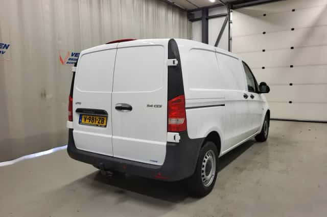Mercedes-Benz Vito (2019) thumbnail 3