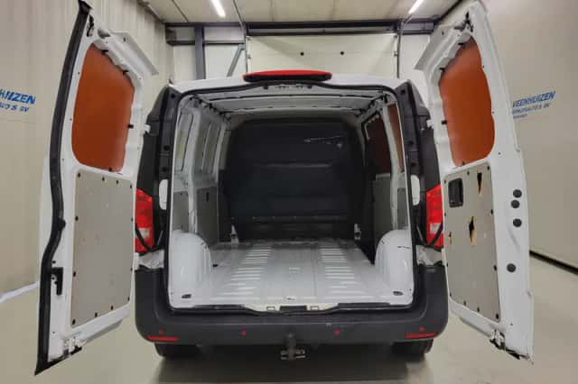 Mercedes-Benz Vito (2019) thumbnail 6