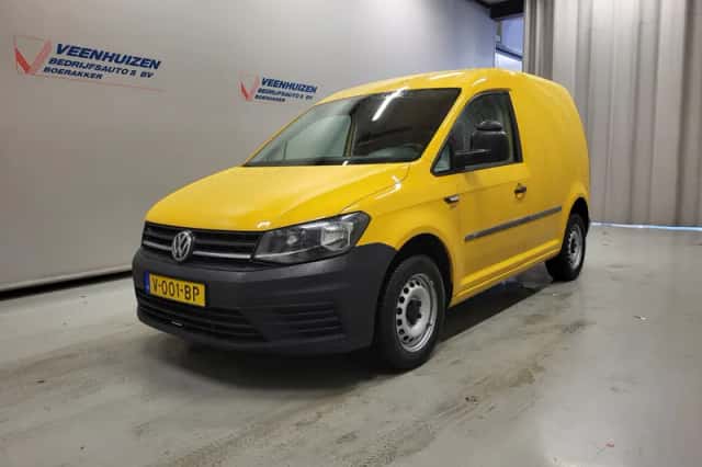 Volkswagen Caddy (2016) thumbnail 2
