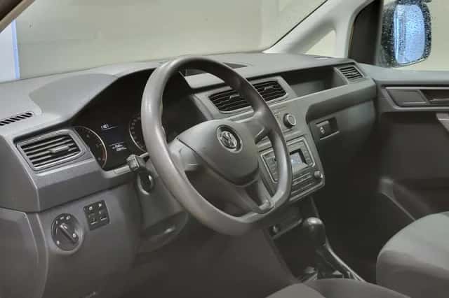 Volkswagen Caddy (2016) thumbnail 4