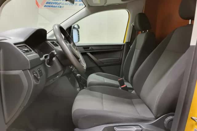 Volkswagen Caddy (2016) thumbnail 5