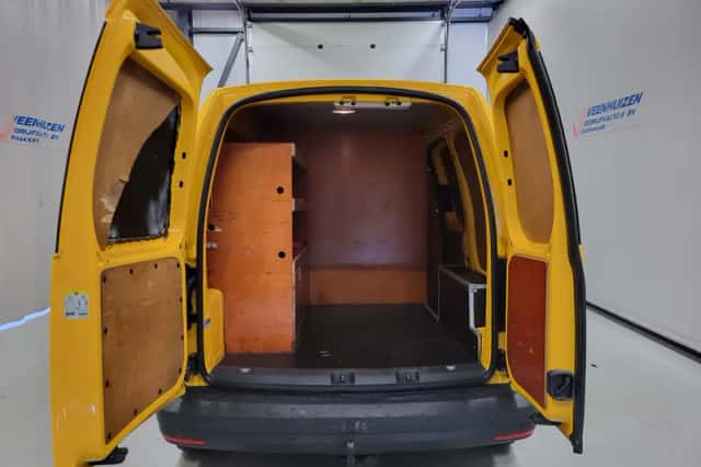 Volkswagen Caddy (2016) thumbnail 6