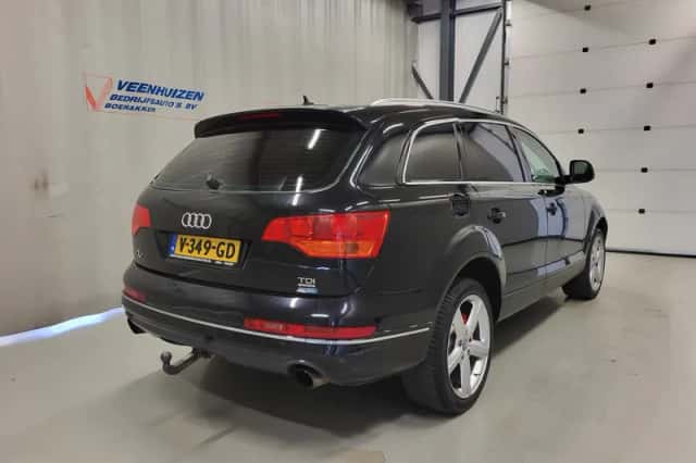 Audi Q7 (2006) thumbnail 3