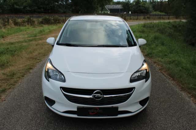Opel Corsa (2017) thumbnail 2