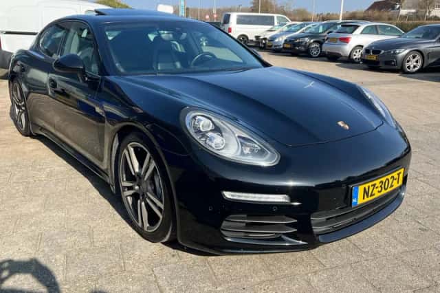 Porsche Panamera (2014) thumbnail 6