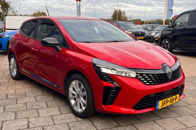 Renault Clio (2024) thumbnail 6