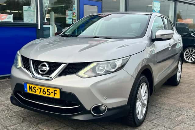 Nissan Qashqai (2015) thumbnail 5