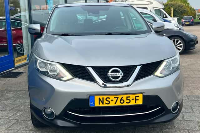 Nissan Qashqai (2015) thumbnail 6