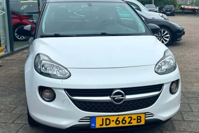 Opel Adam (2016) thumbnail 5