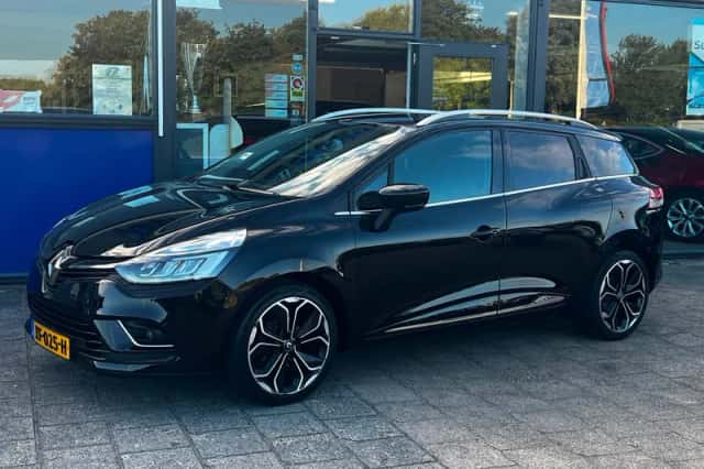 Renault Clio (2018) thumbnail 2