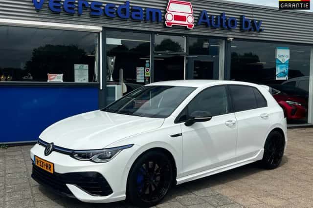 Volkswagen Golf (2021) thumbnail 1