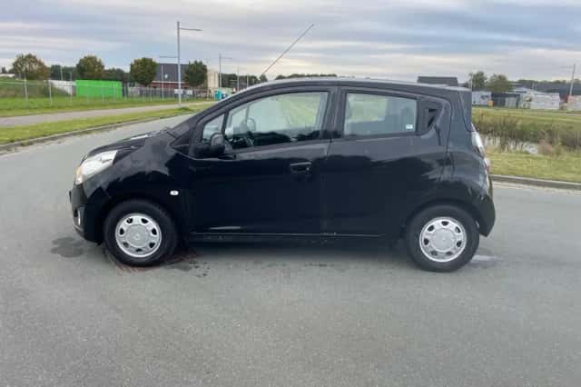 Chevrolet Spark (2012) thumbnail 2